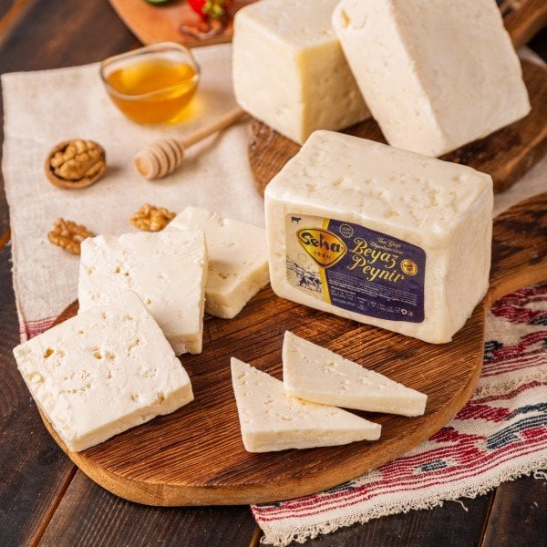 Klasik İnek Sert Beyaz Peynir 700 g