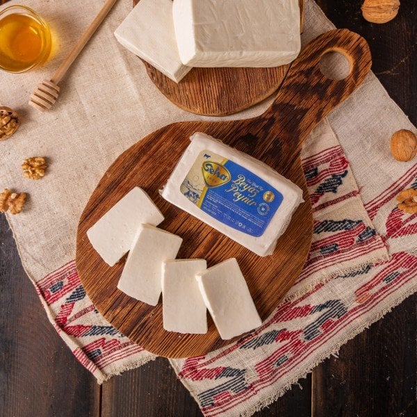 Taze Az Tuzlu Köy Tipi Beyaz Peynir 400 g